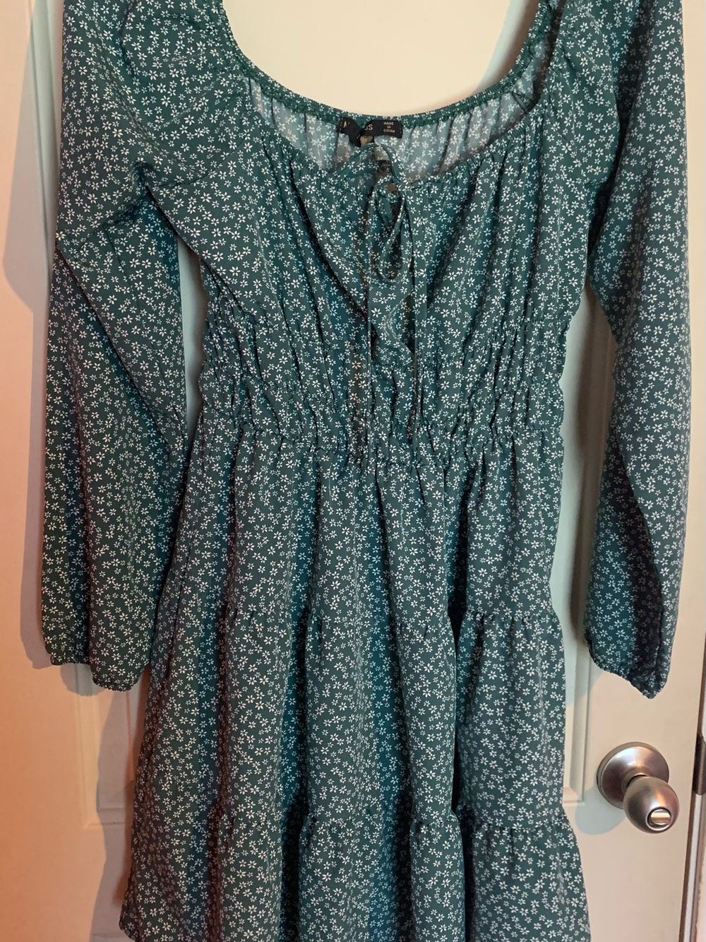 Women's Green Floral Long-Sleeve Smocked Waist Dress
